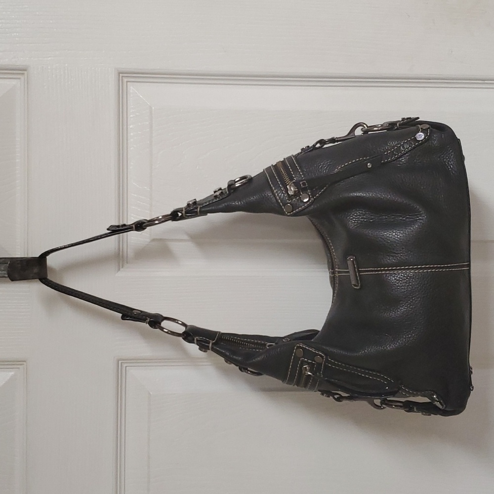 "The Sak" Black Leather Shoulder/Hand Bag/Purse* Zipper/Inside Pockets